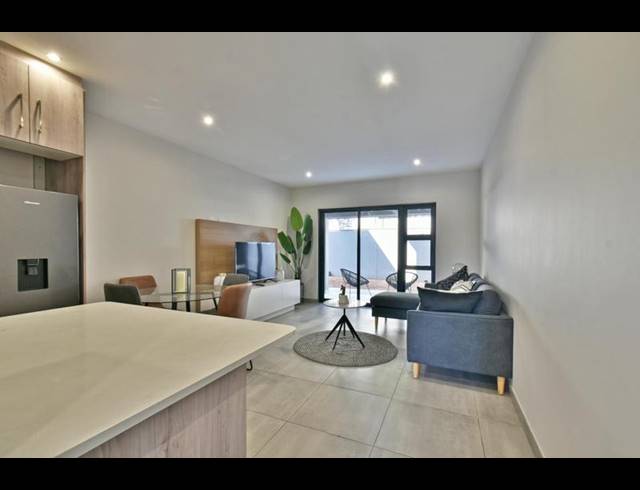 3 BEDROOM APARTMENT FOR SALE IN FOURWAYS